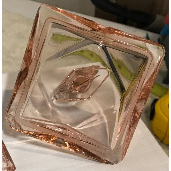 Vintage Diamond-Shaped Pink Glass Vanity Container 2 Pc  Powder Trinket Dish - Picture 9 of 11